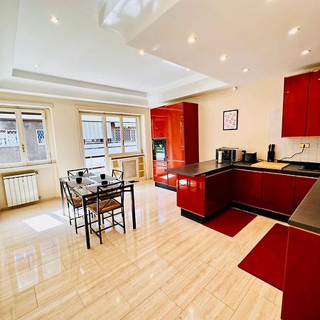 רומא Luxurious Flat Close To The Vatican/Metro מראה חיצוני תמונה